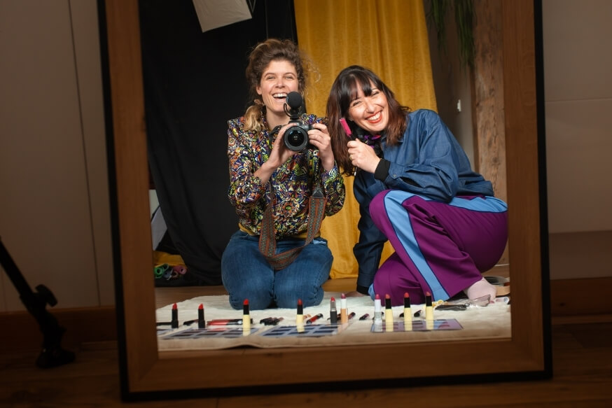 Anne, photographe et Jenifer, conseillère en image lors de la formation en colorimétrie